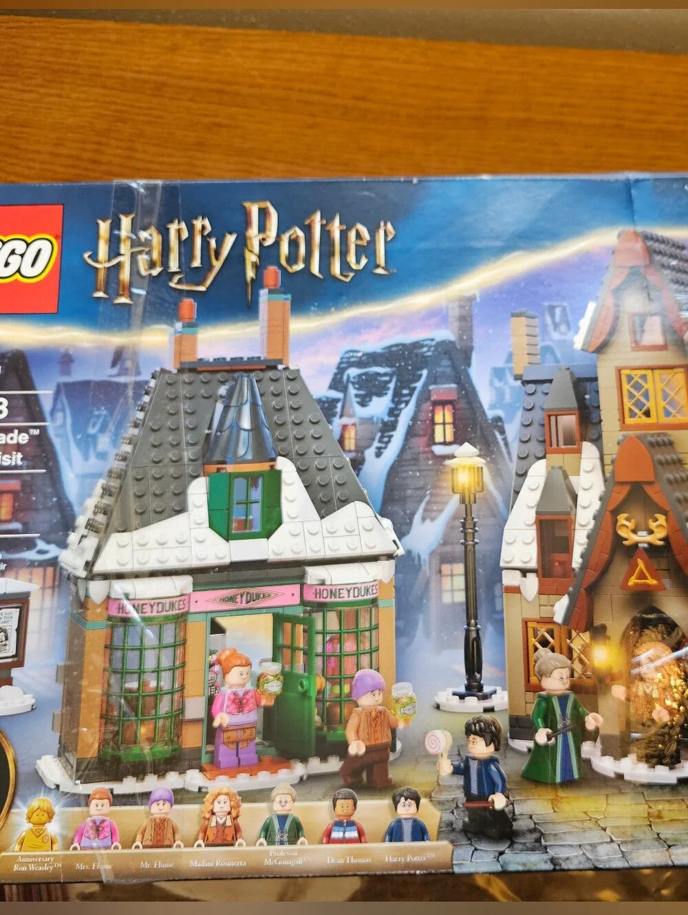 Lego Harry Potter Hogsmeade Village Set 76388 7 Minifigs *MISSING 3 PIECES*